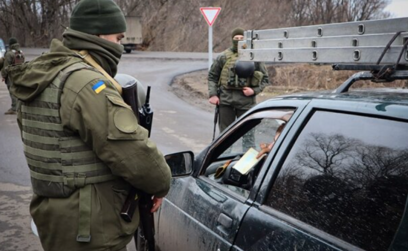 На кордоні можуть виникнути труднощі: без яких документів не можна виїхати на автомобілі.