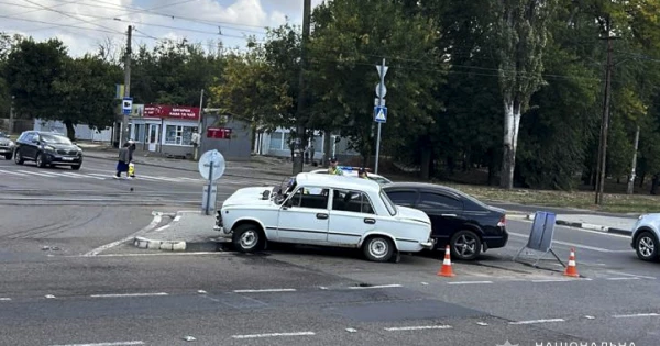 У Миколаєві в результаті автомобільної аварії травми отримали двоє осіб, серед яких є й дитина.